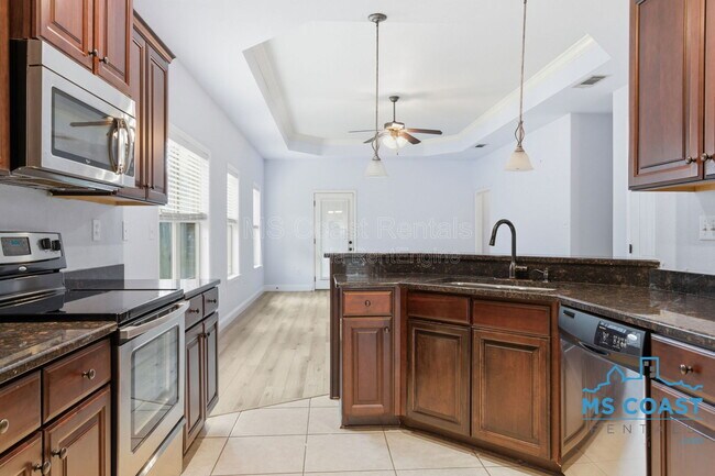 Building Photo - 17309 Palm Ridge Dr