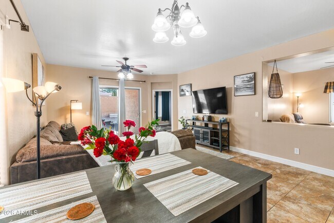 Building Photo - 26135 W Runion Dr