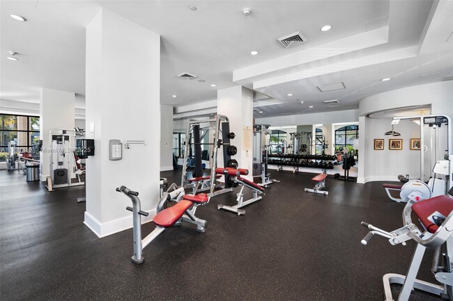 Building Photo - 610 W Las Olas Blvd