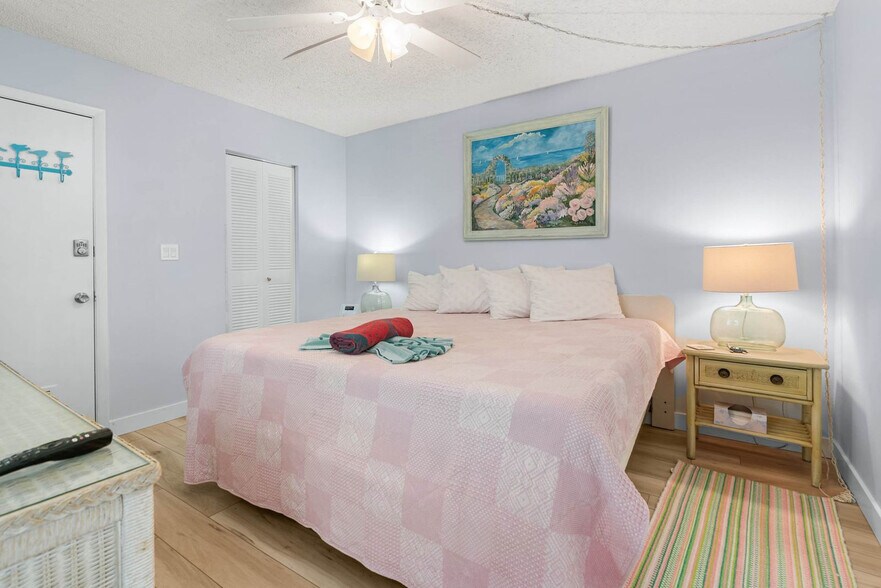 Building Photo - 5800 Bonita Beach Rd SW