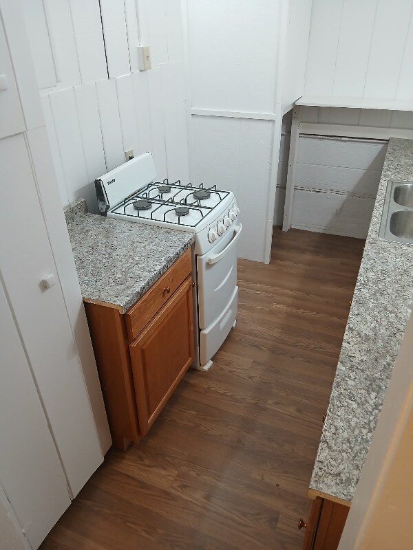 Building Photo - 5476 Adobe Rd