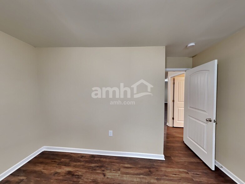 Building Photo - 407 Dunnwood Ct