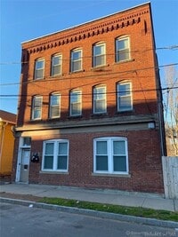 Building Photo - 14 Portland St