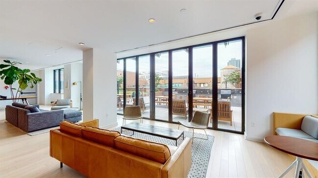 Building Photo - 10 Provost St