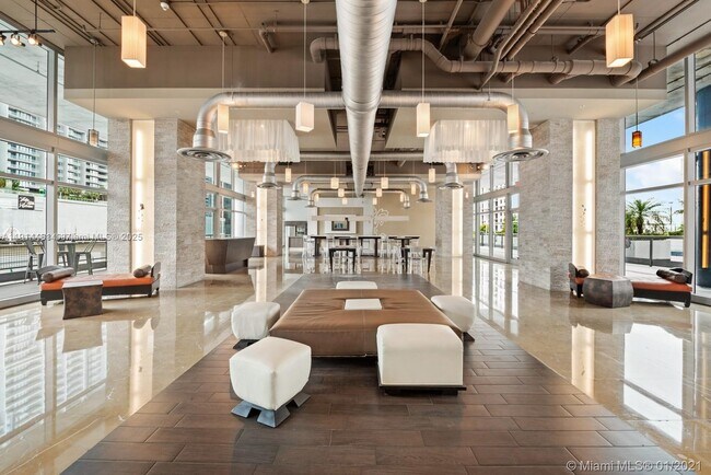 Building Photo - 690 SW 1st Ct