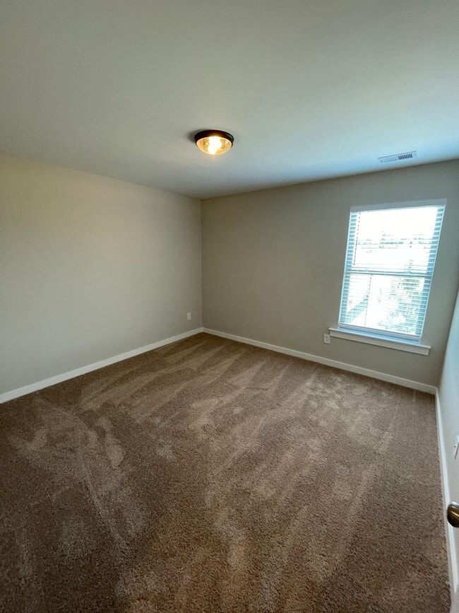 Building Photo - Home for Rent in Calera, AL!!! View with 48 Hours Notice!