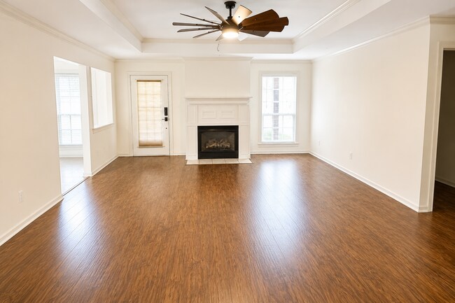 Building Photo - 5601 Country Ridge