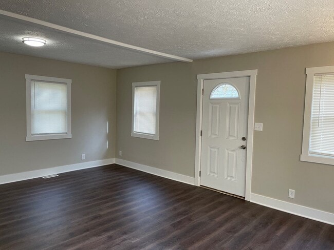 Building Photo - 1878 Sequoia St