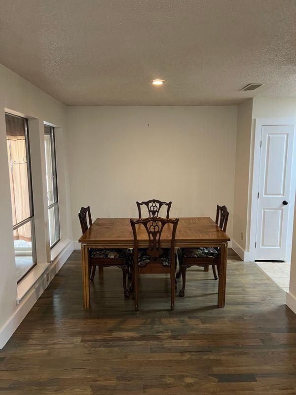 Building Photo - 2304 Belfry Ct