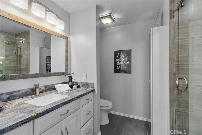 Building Photo - "Chic Hermosa Beach 1BR Apartment: 810 Sq ...