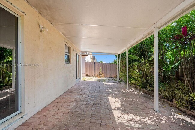 Building Photo - 14202 SW 151st Ct