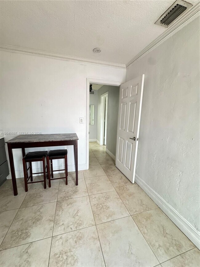 Building Photo - 11340 SW 41st Terrace