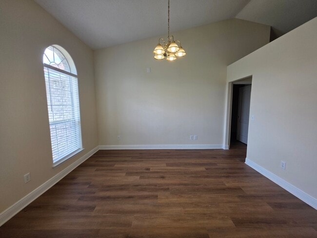 Building Photo - 4BR/3BA home with shed close to Navy Feder...