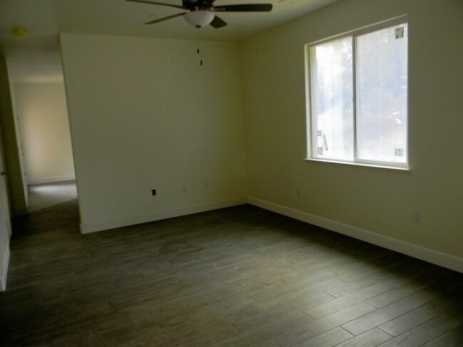 Building Photo - 40519 Bollinger Pl