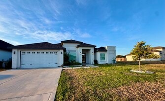 Building Photo - 315 Brooks Cir S