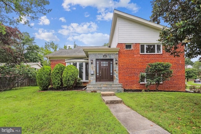 Primary Photo - 9915 Ashburton Ln