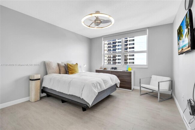 Building Photo - 2080 S Ocean Dr
