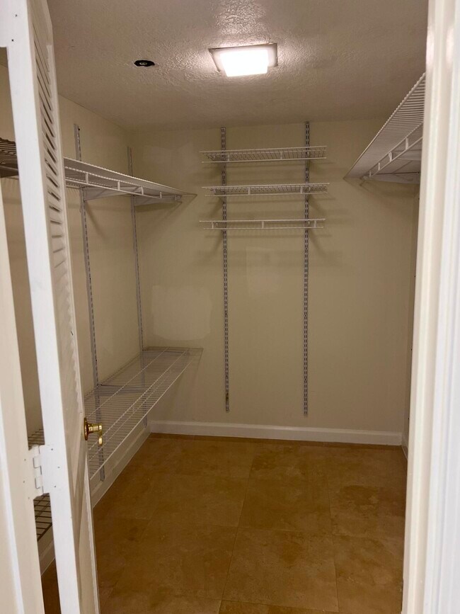 Building Photo - 3560 S Ocean Blvd