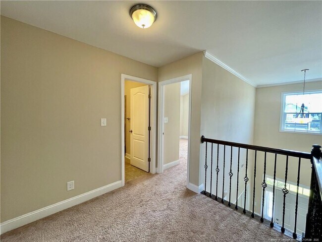 Building Photo - 608 Stonebriar Ave