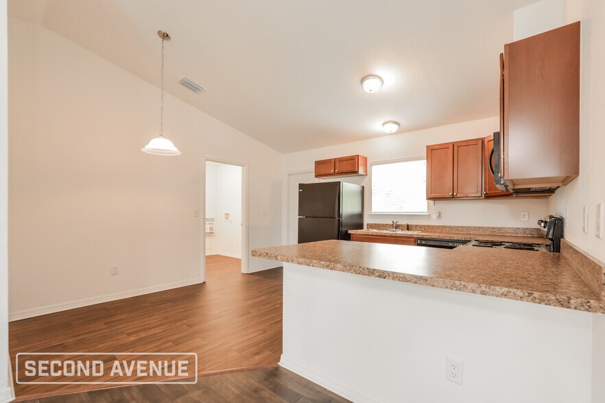 Building Photo - 15905 SW 52nd Ave Rd