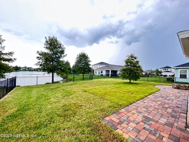 Building Photo - 102 Bluejack Ln