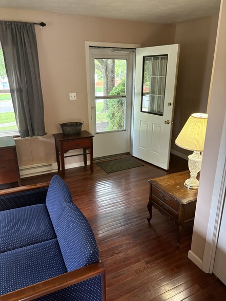 Living Room - 1528 Blue Course Dr