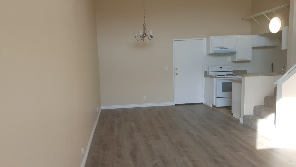 Building Photo - Sherman Grove Apartments