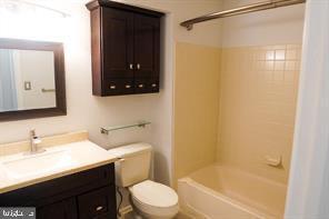 Building Photo - 2302B Yarmouth Ln