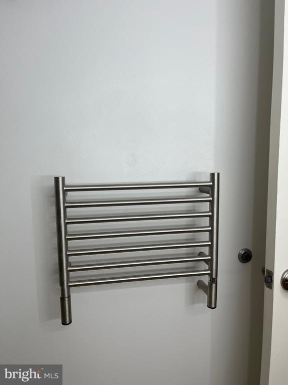 Building Photo - 1800 Old Meadow Rd