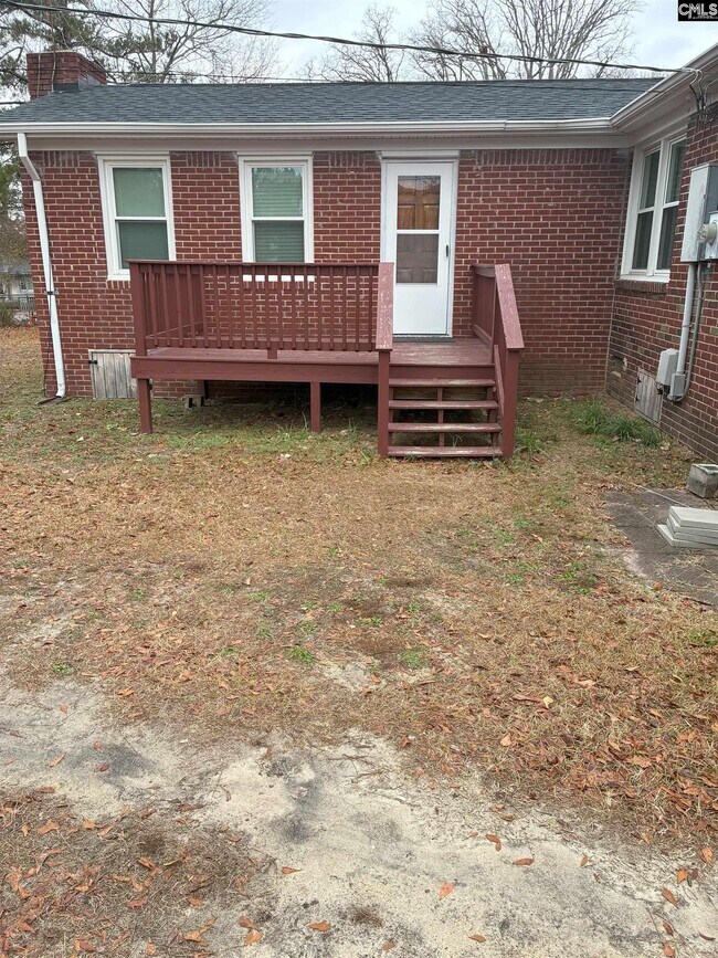 Building Photo - 617 Holland Cir