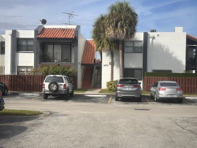 Building Photo - 460 W Park Dr