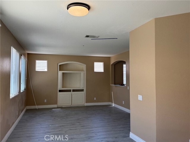 Building Photo - 6927 Tailwind Ln