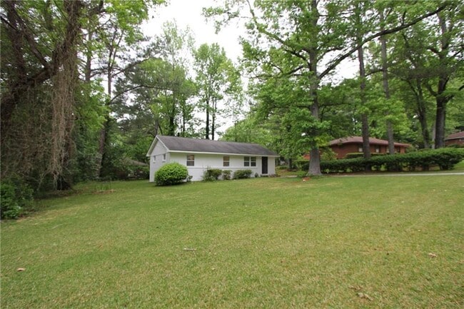 Building Photo - 3533 Larkspur Terrace