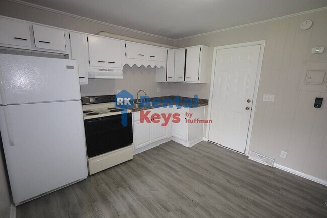 Building Photo - 1506 Covert Ave