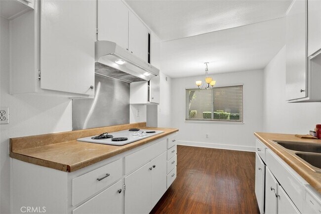 Building Photo - 12200 Montecito Rd