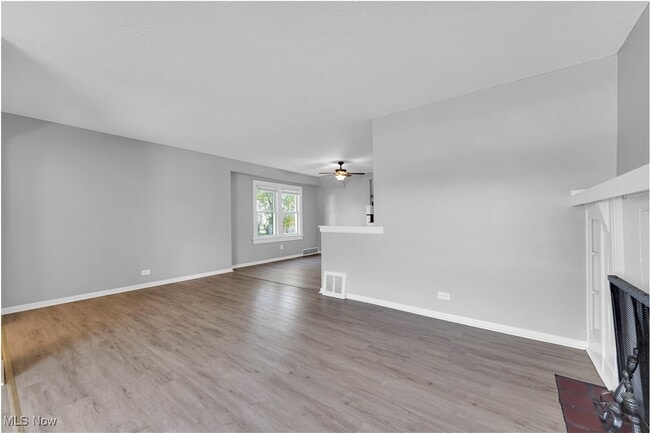 Building Photo - 12414 Reindeer Ave