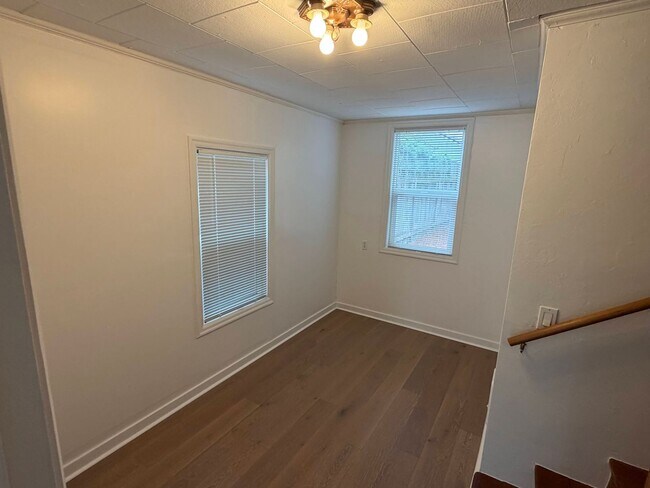 Building Photo - 2 Bedroom House in Eugene