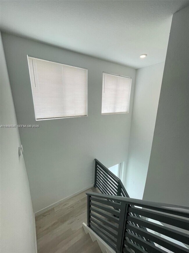 Building Photo - 116 NW 10th St