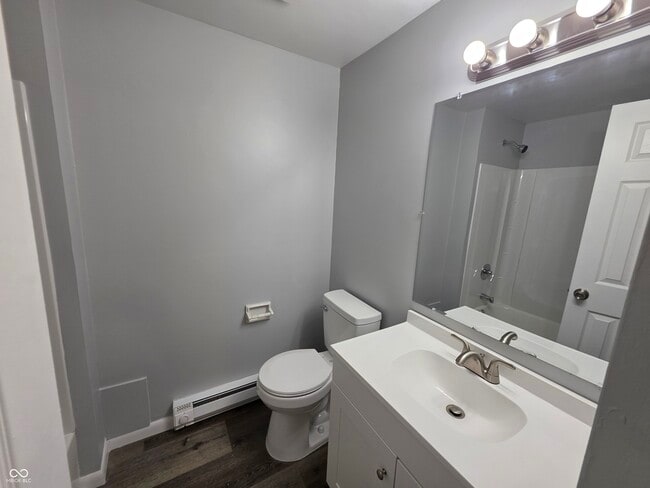 Building Photo - 3829 Biscayne Rd