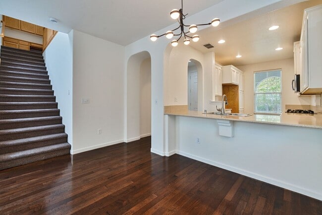 Building Photo - 2815 Tourbrook Way