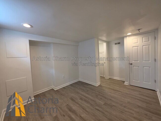 Building Photo - 519 E 28th St