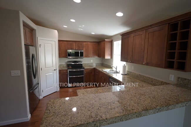 Building Photo - 3 bed 2 bath in Jennies Meadow, Sequim