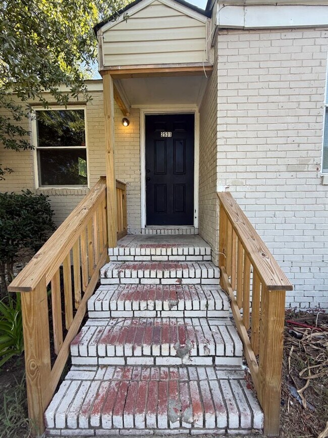 Building Photo - 3 bedroom 1 Bath Duplex in Augusta, GA 30906