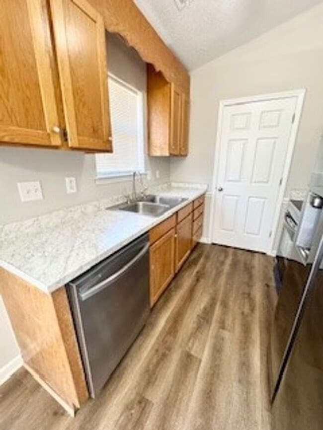 Building Photo - Porter Ridge-Ranch w/ Garage on Cul-de-Sac Street