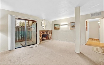 Building Photo - 1000 Beck St