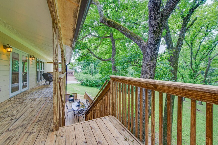 Building Photo - 629 Brook Hollow Rd