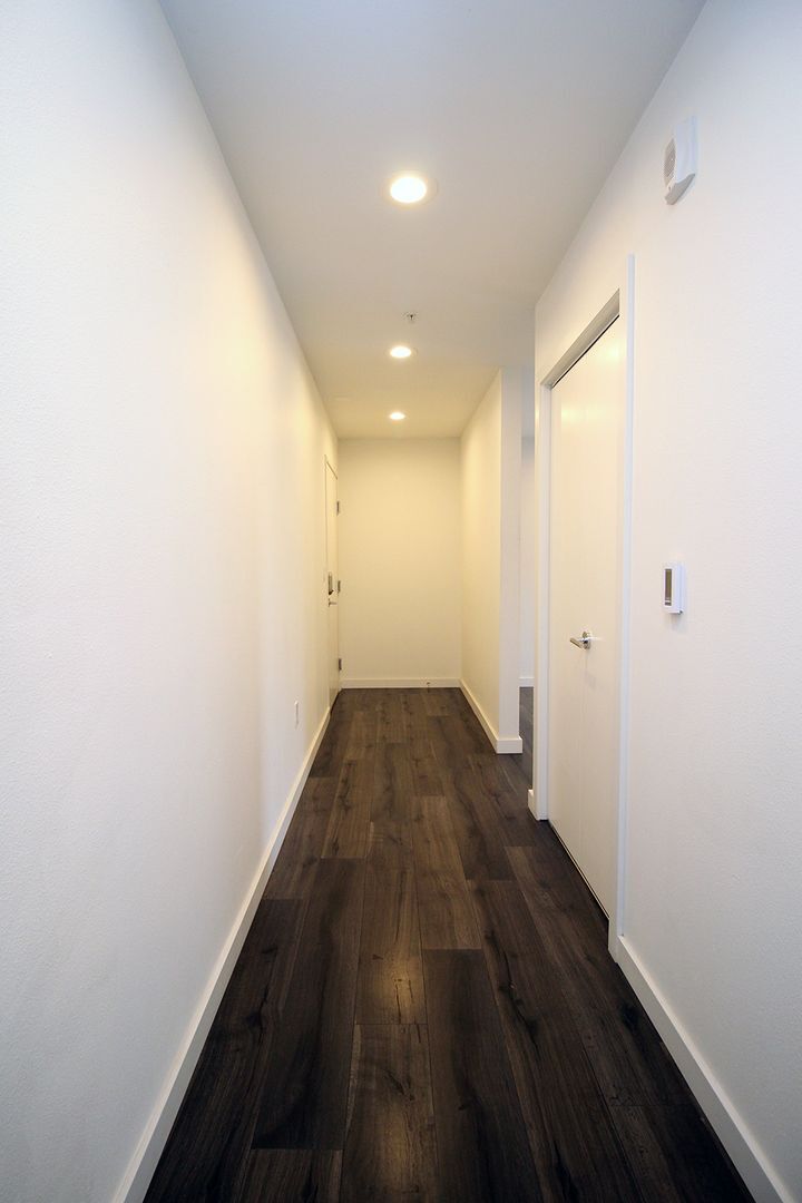 Building Photo - 1480 N Jarrett St