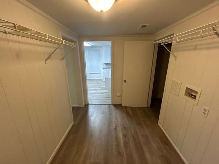 Building Photo - 53 Highland Ave SW