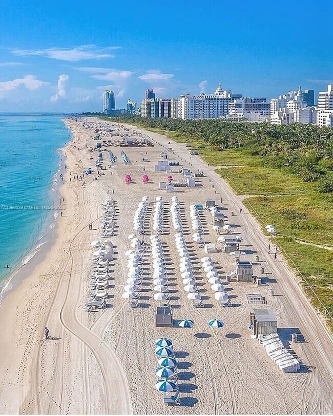 Building Photo - 385 NE 82nd Terrace