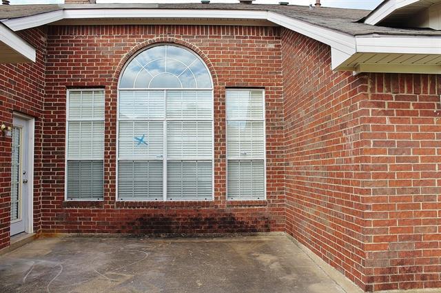 Building Photo - 712 Claire View Dr